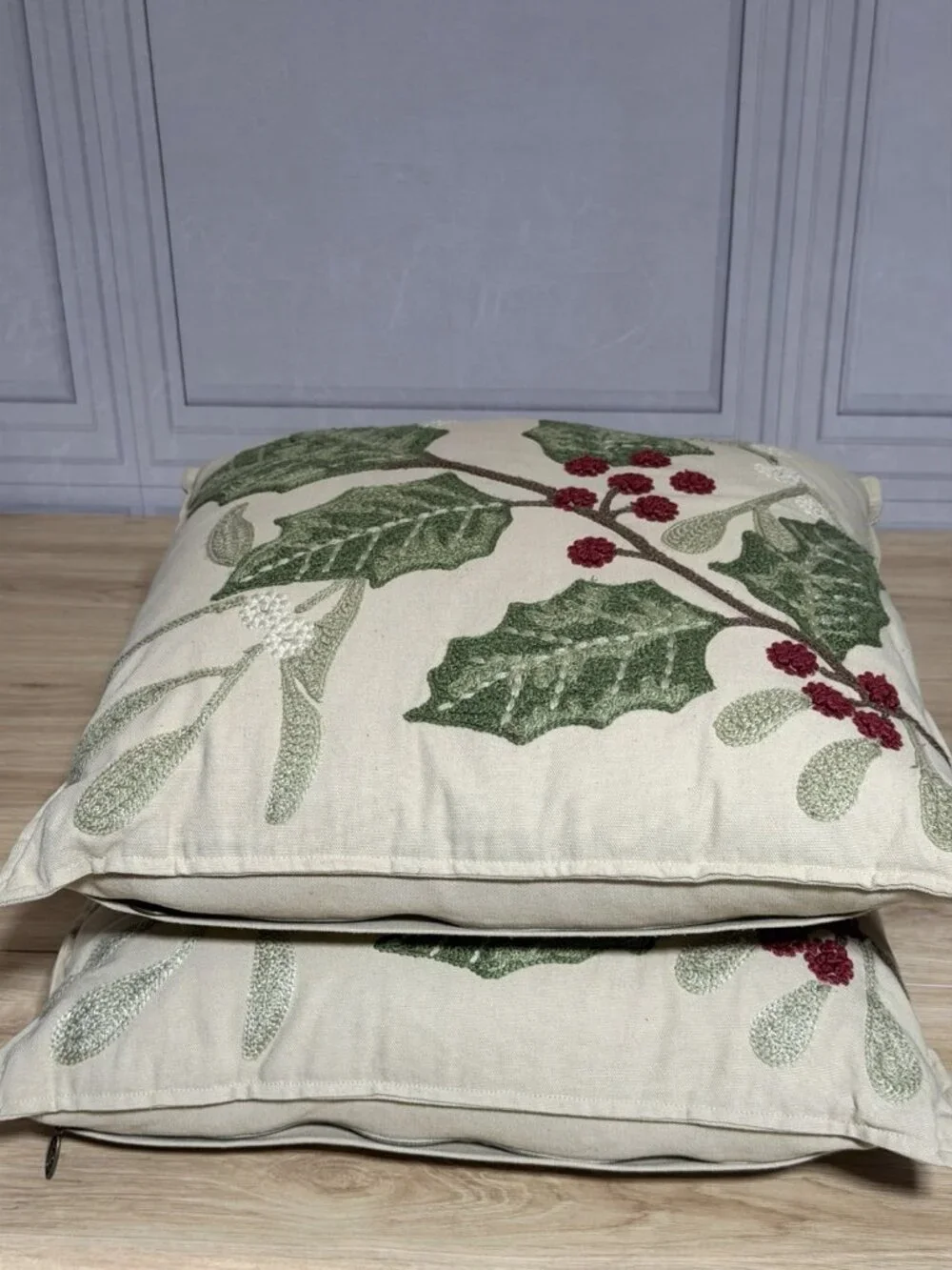 2 Pier 1 Embroidered Christmas Holiday Throw Pillows Holly Berry 18